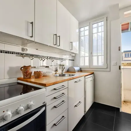 Apartment Stunning Parisian 1br Flat Near The Eiffel Tower Paris